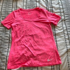 Pick dry-fit Nike shirt